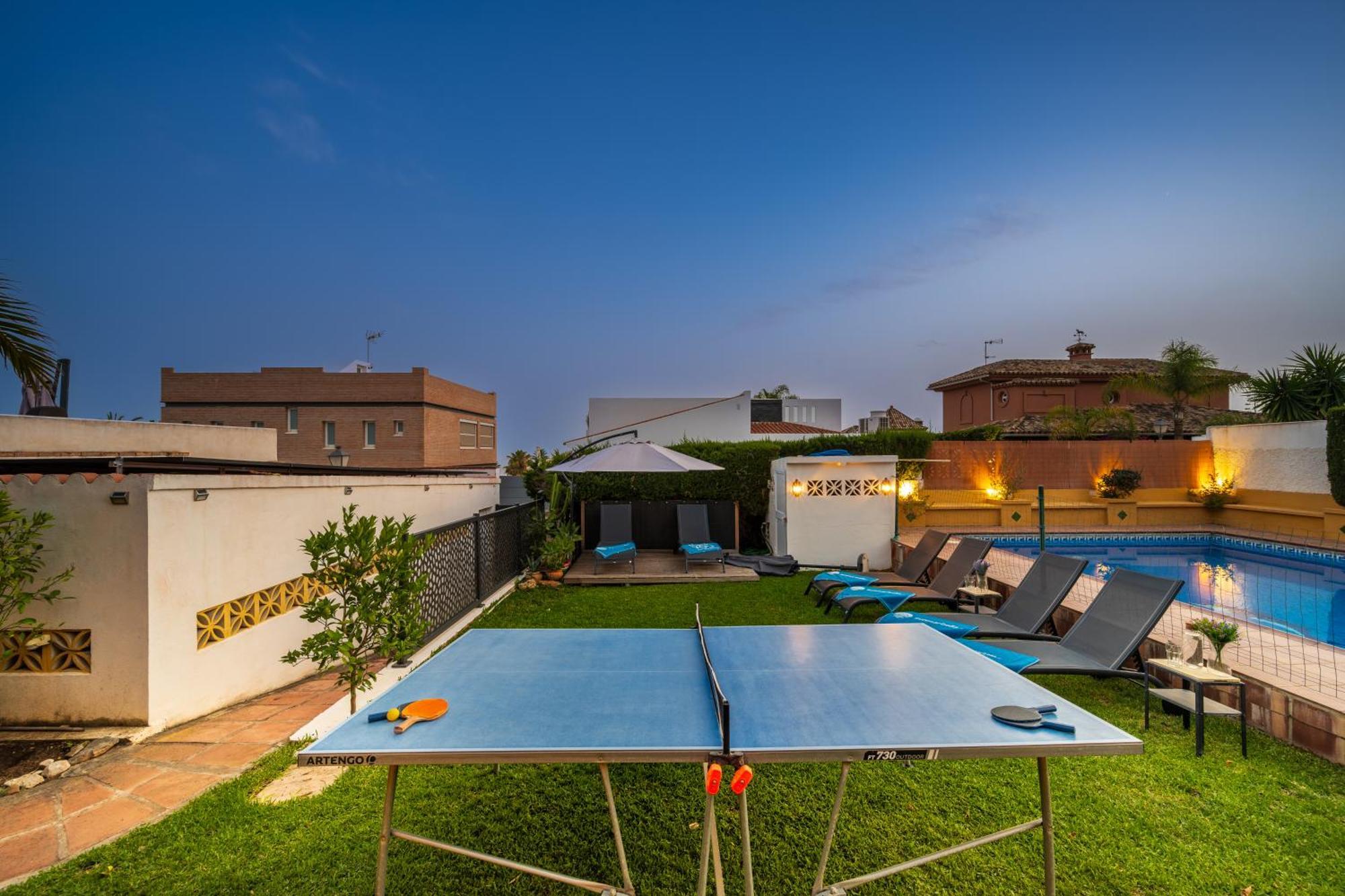 Typical Beach House Las Chapas Playa With Heated Pool Марбелья Экстерьер фото