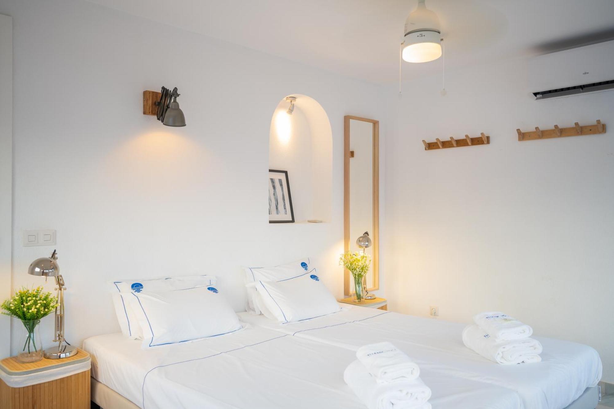 Typical Beach House Las Chapas Playa With Heated Pool Марбелья Экстерьер фото